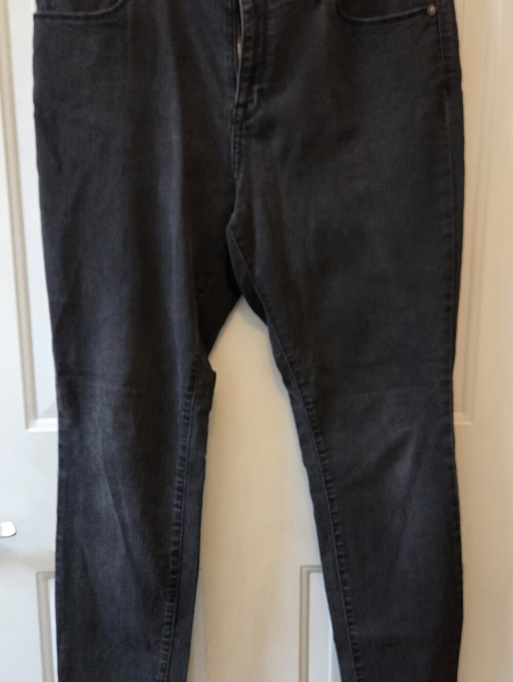 Pure Energy Black Skinny Women's Jeans
